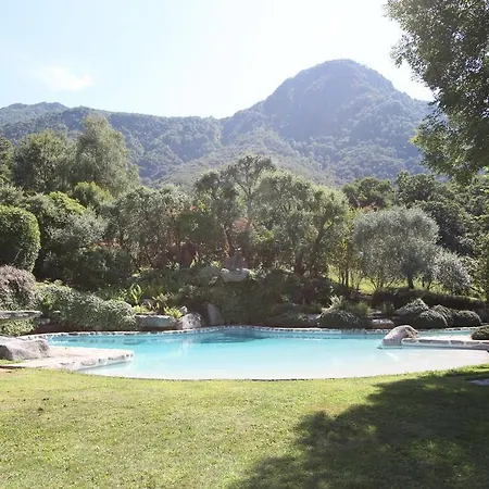 Luino Guest House Βίλα