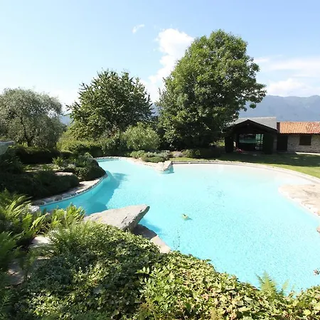 Luino Guest House Luino