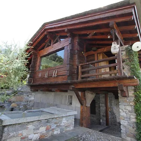 Luino Guest House *