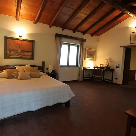 Luino Guest House