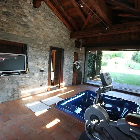 Luino Guest House Βίλα