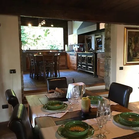 Luino Guest House Βίλα