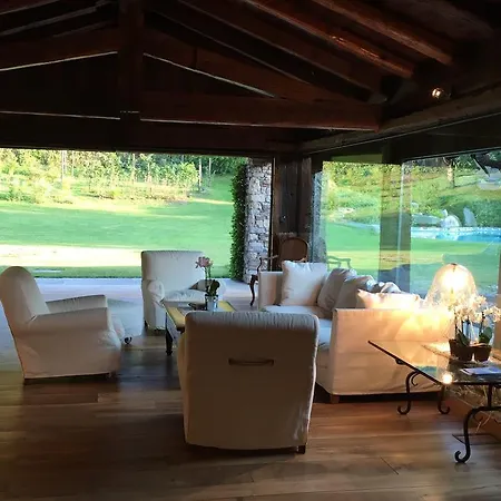 Luino Guest House *
